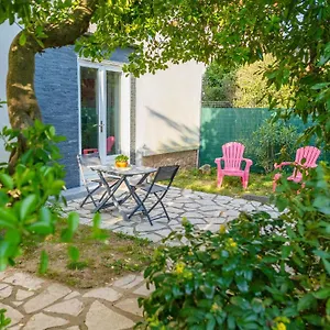 https://charmant-studio-avec-jardin-proche-des-plages.fr-provencehotel.com